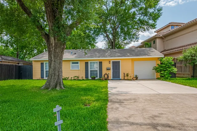 $2,140 | 5513 Fairdale Lane, Houston, TX 77056
