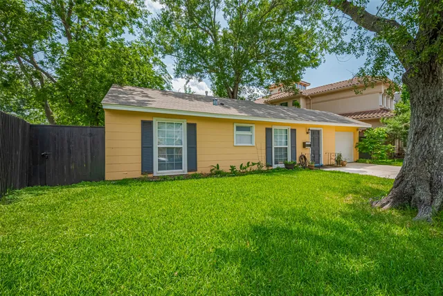 $2,140 | 5513 Fairdale Lane, Houston, TX 77056
