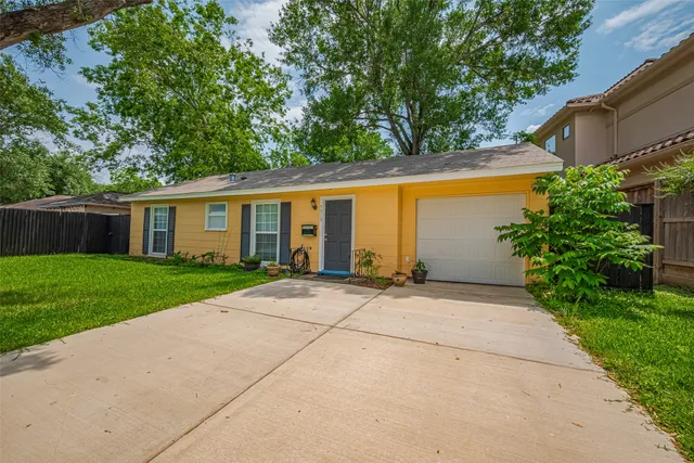 $2,140 | 5513 Fairdale Lane, Houston, TX 77056