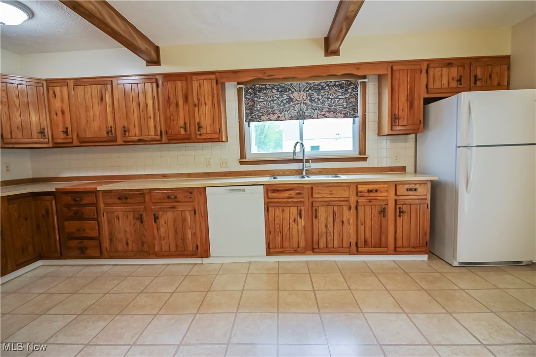 1658 Travers Road Madison, OH 44057 - Photo 14 of 36