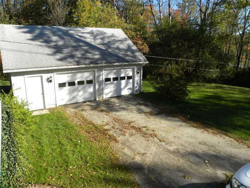 513 Sutherland Pond Road Sabattus, ME 04280 - Photo 3 of 20 Parking Lot/Garage.