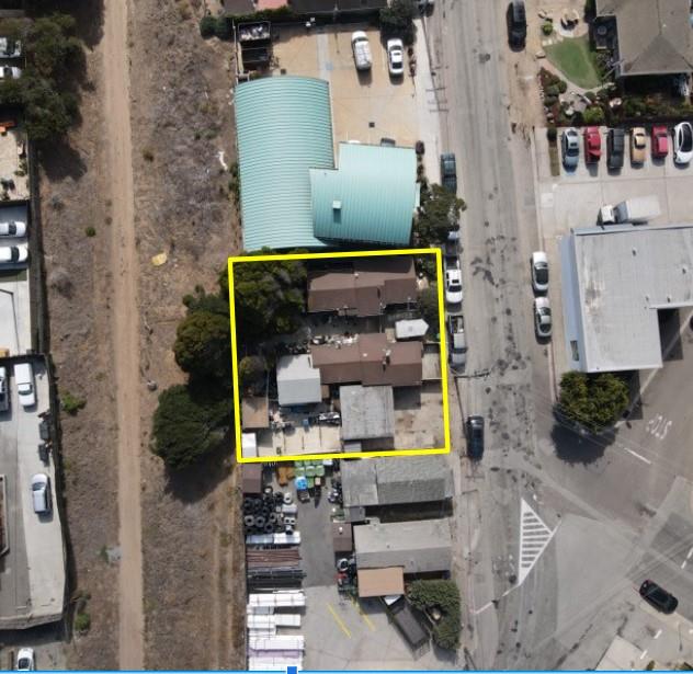 368 Roberts Avenue Seaside, CA 93955 - Photo 12 of 14 a picture of a bathroom