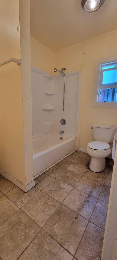 368 Roberts Avenue Seaside, CA 93955 - Photo 7 of 14 a bathroom with a toilet and a shower