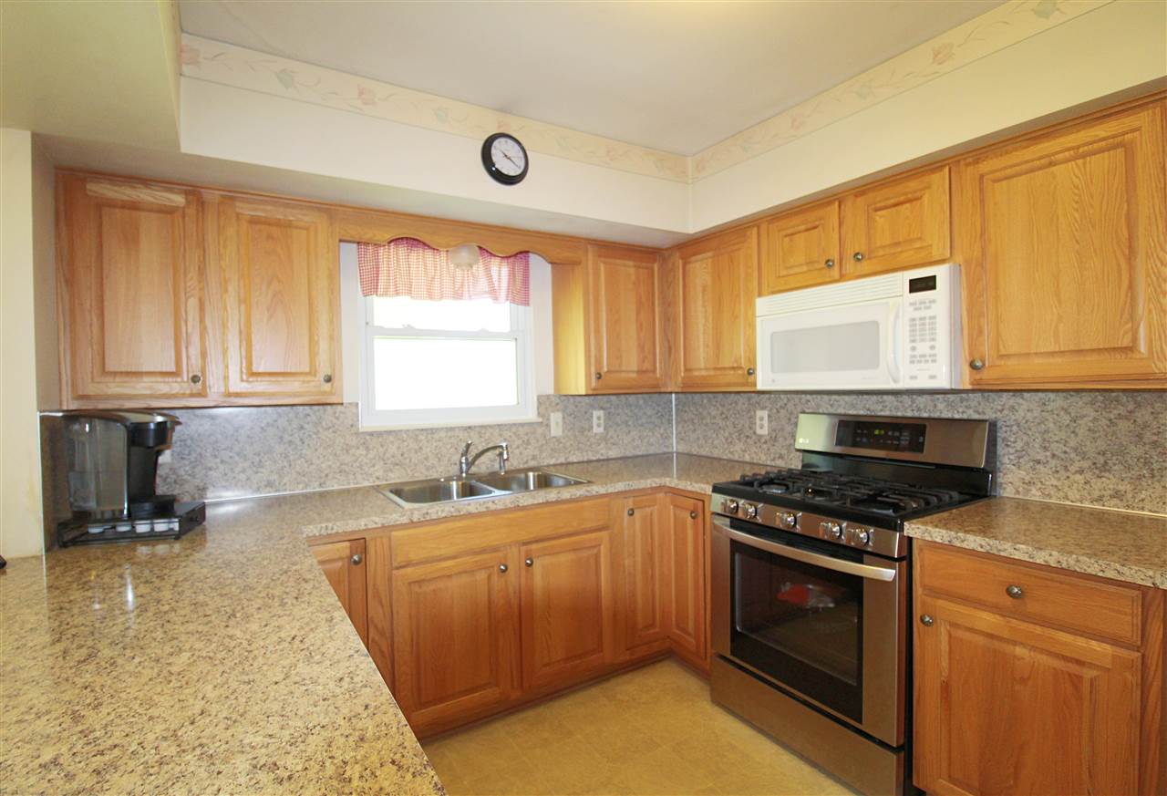 7447 North Linden Road Mount Morris, MI 48458 - Photo 9 of 19 50076525-8.JPG