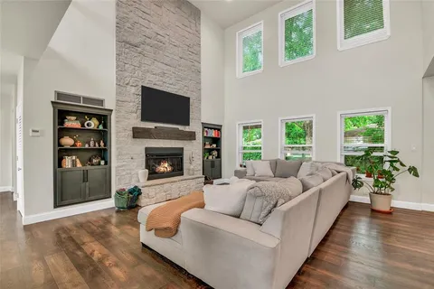 $749,000 | 316 Athenia Drive, Fort Worth, TX 76114