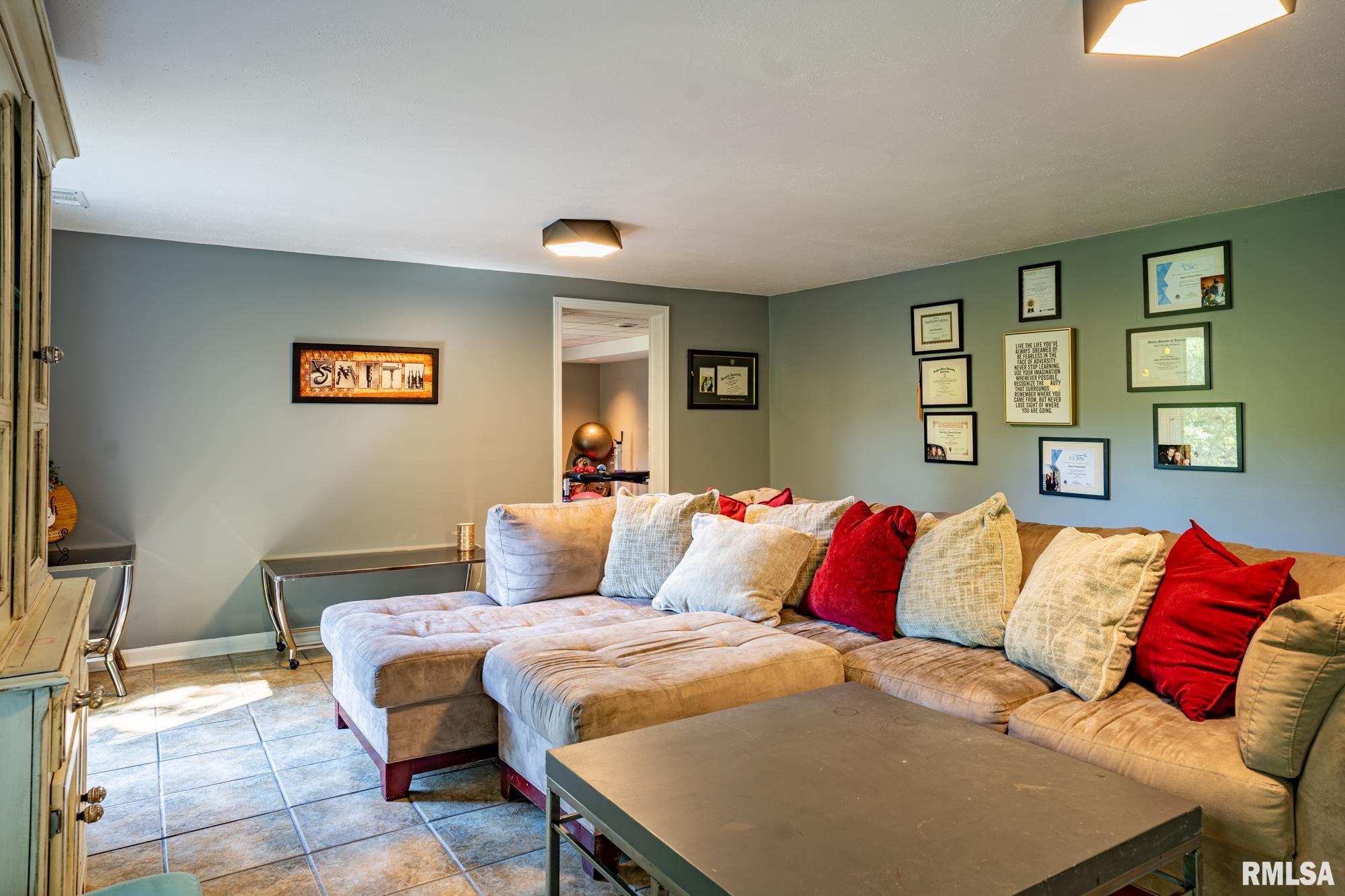 9210 North Frye Road Peoria, IL 61615 - Photo 35 of 90 Gallery Image 35