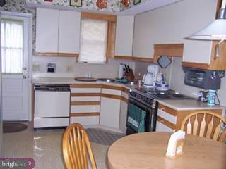 101 Forest Road Springfield, PA 19064 - Photo 3 of 6