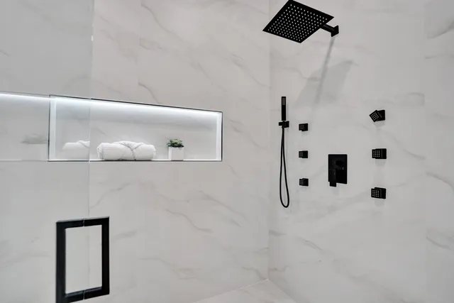 $890,000 | 13642 Breton Lane, Delray Beach, FL 33446