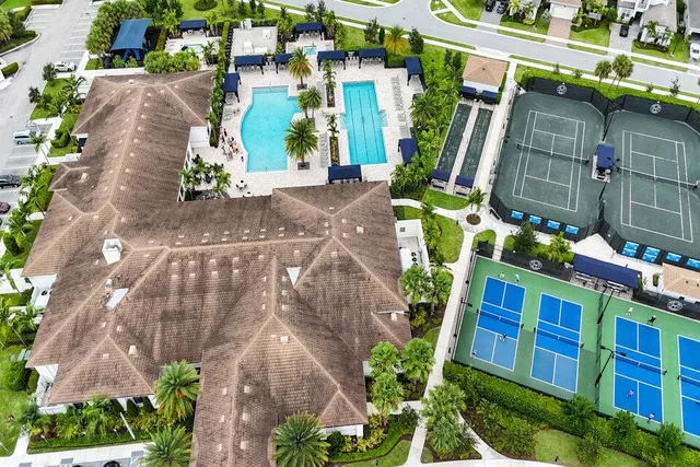 $890,000 | 13642 Breton Lane, Delray Beach, FL 33446