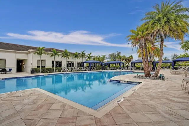 $890,000 | 13642 Breton Lane, Delray Beach, FL 33446