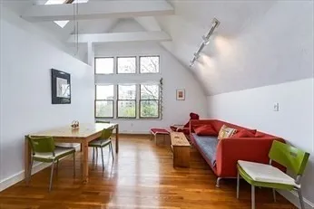 $4,200 | 32 Mason Terrace, Unit 2, Brookline, MA 02446