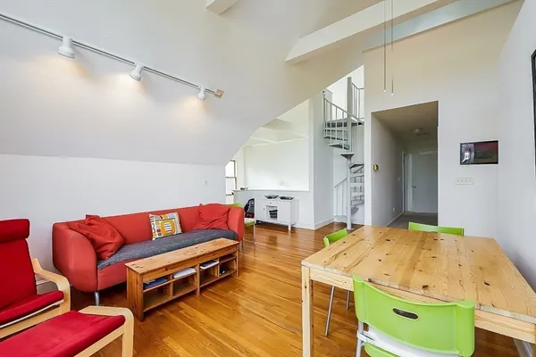 $4,200 | 32 Mason Terrace, Unit 2, Brookline, MA 02446
