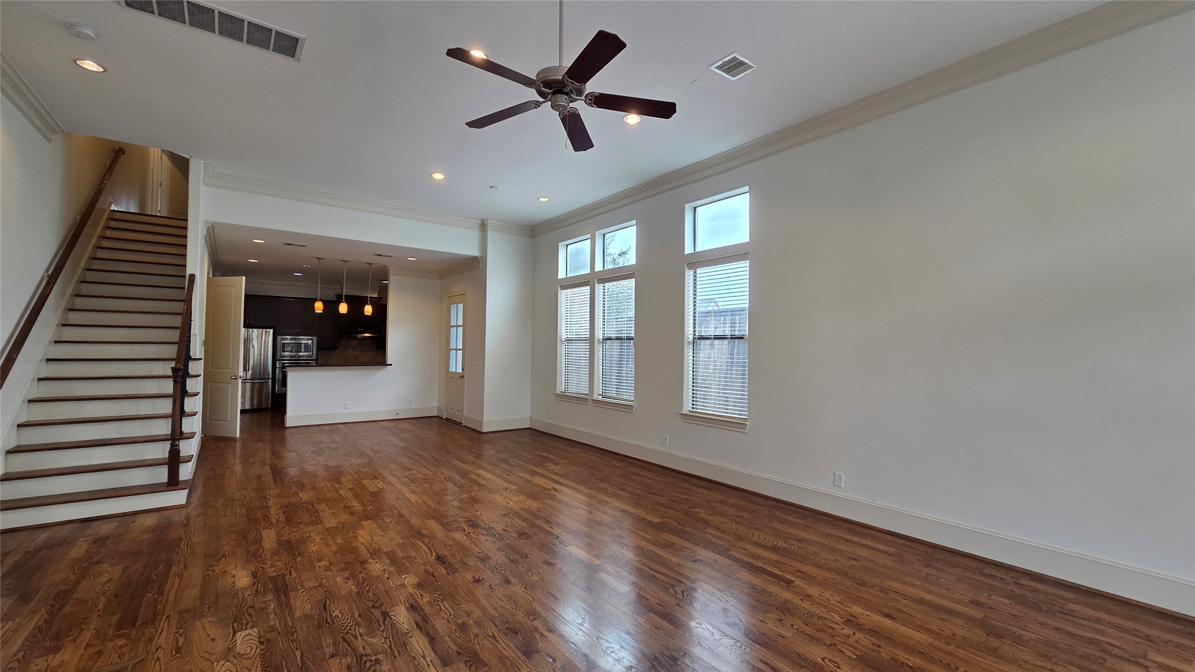 5321 Inker Street Houston, TX 77007 - Photo 7 of 20