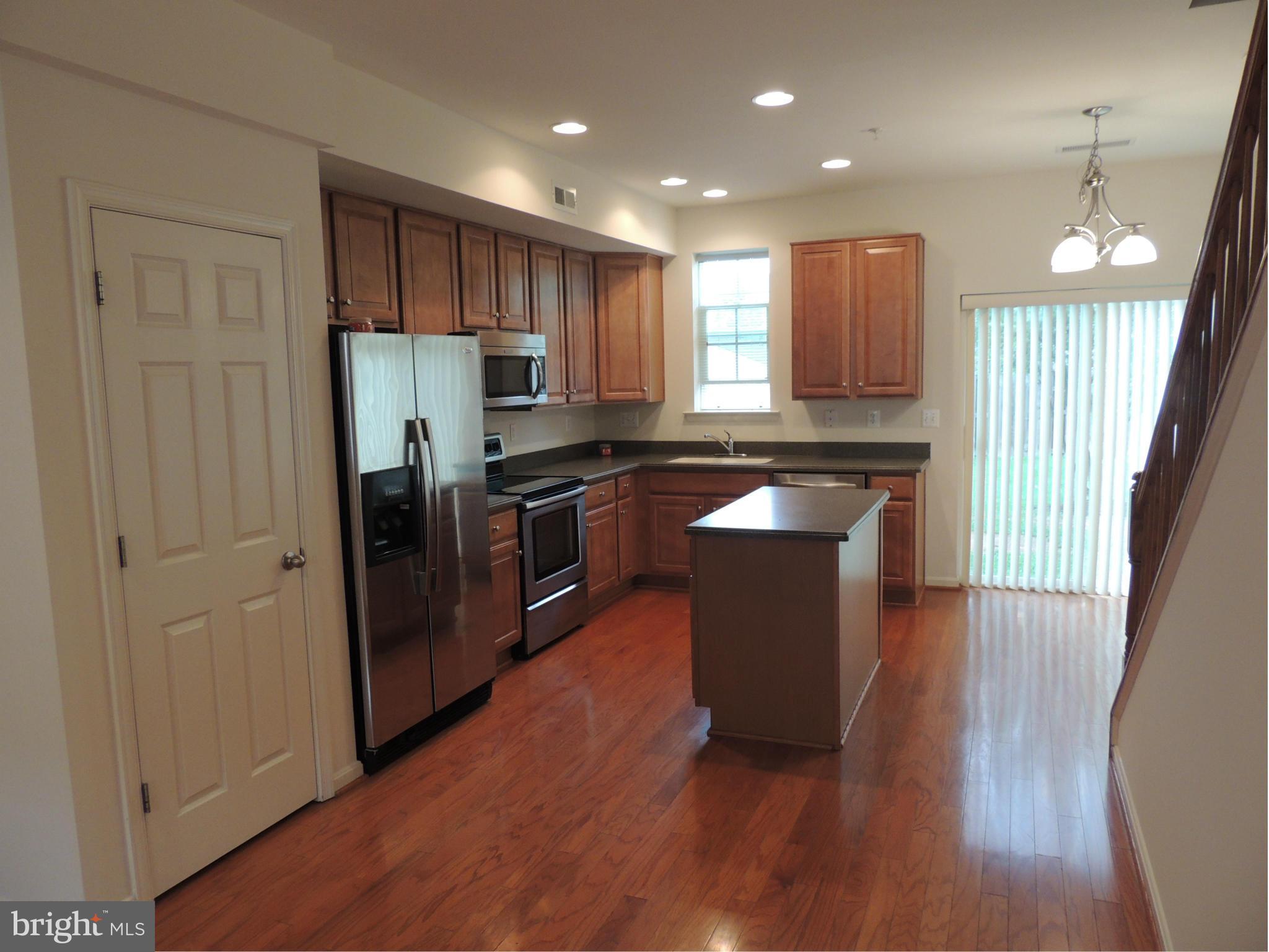 644 Tivoli Road Frederick, MD 21703 - Photo 4 of 17 Kitchen