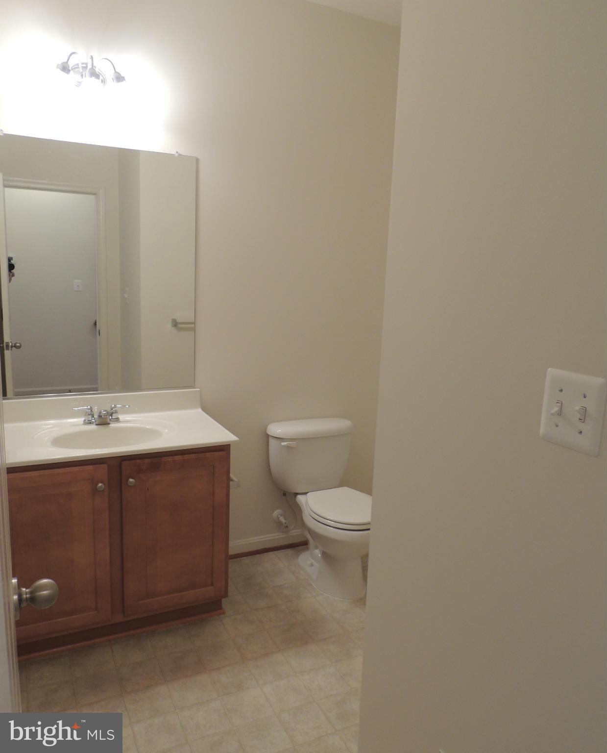 644 Tivoli Road Frederick, MD 21703 - Photo 8 of 17 Bath