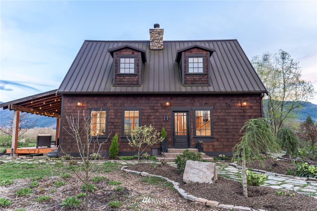 28022 Buchanan Road Sedro-Woolley, WA 98284 - Photo 2 of 24 Gallery Image 2