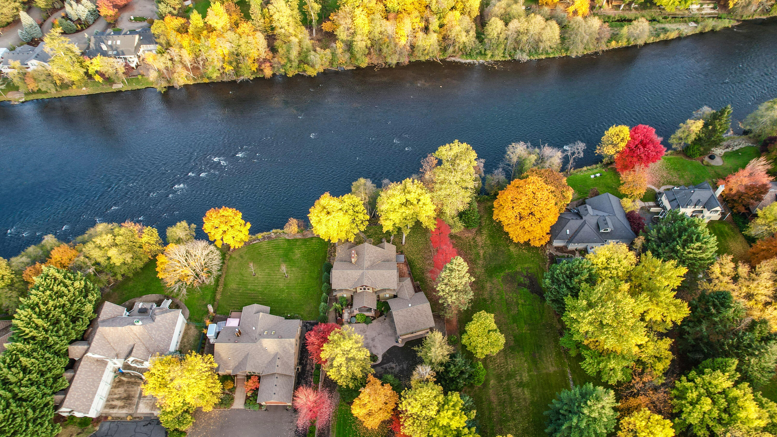343 Rene Drive Shady Cove, OR 97539 - Photo 133 of 152 343 Rene Fall (26)