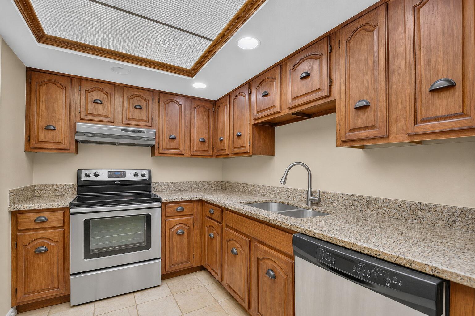 7819 Lakeside Boulevard, Unit 836 Boca Raton, FL 33434 - Photo 3 of 48 9-web-or-mls-dsc (3)