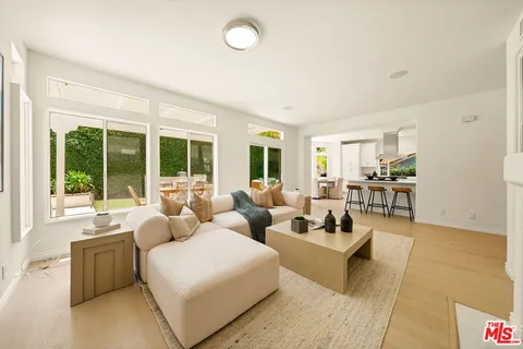 $2,290,000 | 22248 Cairnloch Street, Calabasas, CA 91302