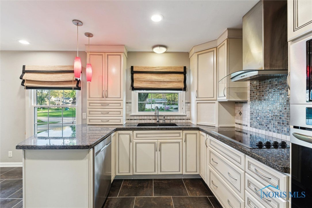 5258 Coldstream Road Toledo, OH 43623 - Photo 3 of 45 Gallery Image 3