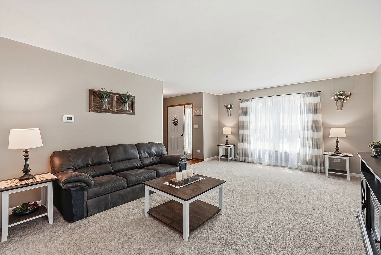 1445 Bridgedale Road Crystal Lake, IL 60014 - Photo 3 of 32
