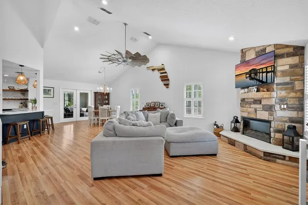 $765,000 | 1523 Lakeside Drive, DeLand, FL 32720