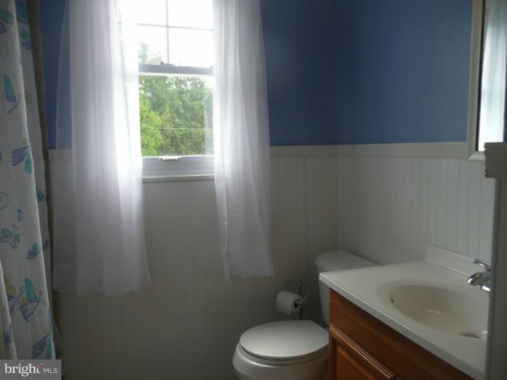 143 Barren Road Newtown Square, PA 19073 - Photo 19 of 23 Bathroom