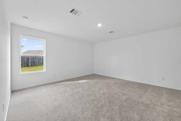 $2,400 | 216 Amy Street, Angleton, TX 77515