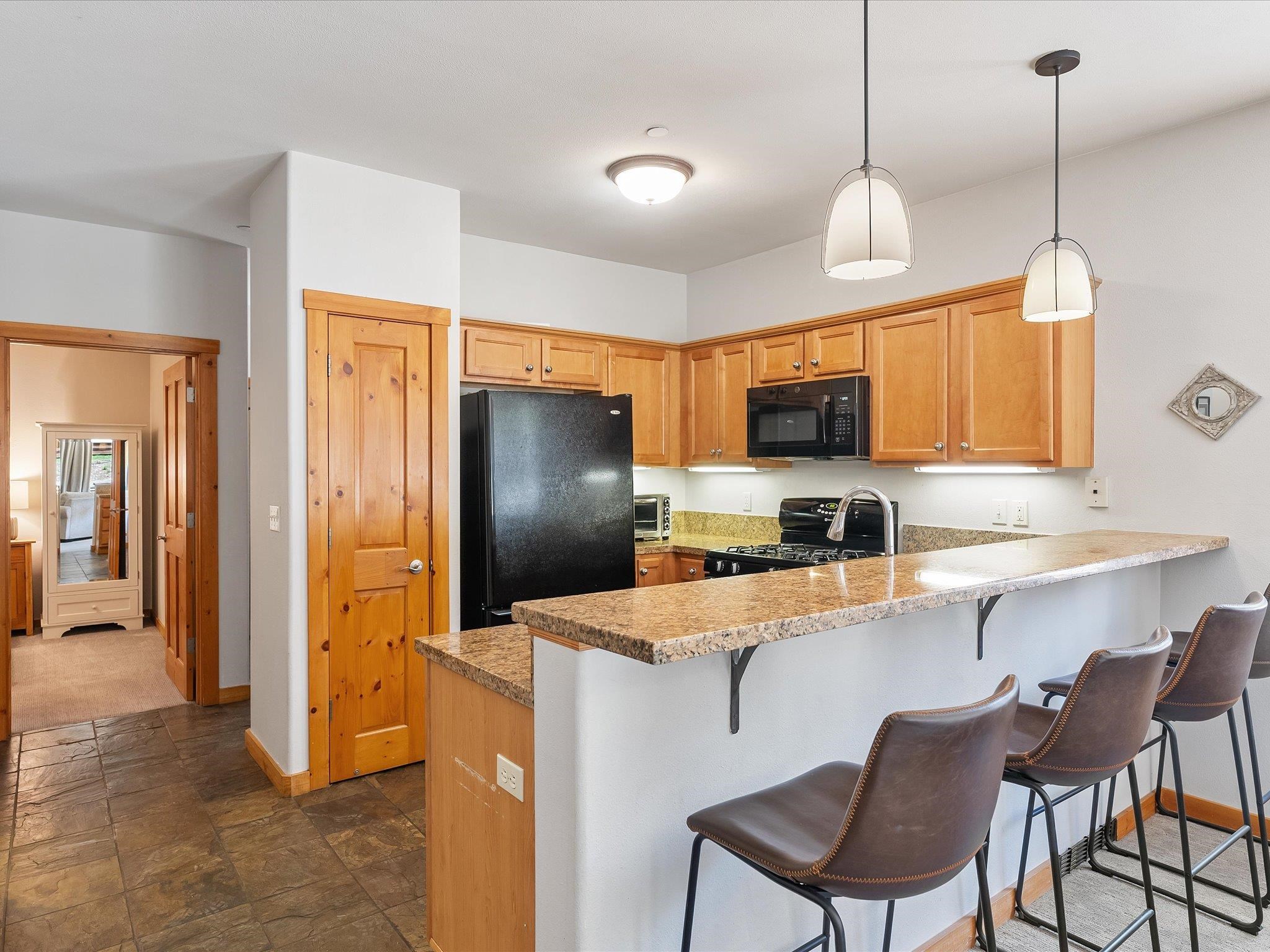 10620 Boulders Road Truckee, CA 96161 - Photo 10 of 28 Gallery Image 10