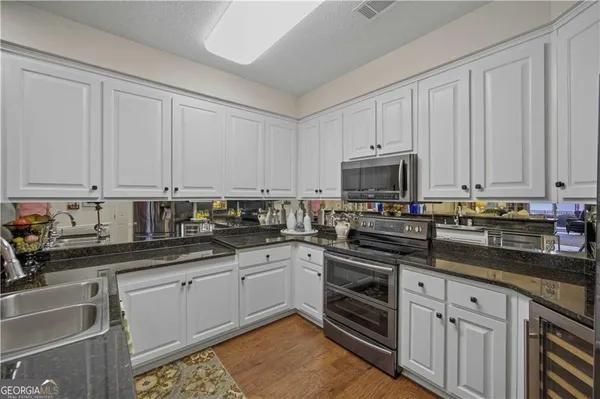 $330,000 | 111 Lee Road 802, Unit 114, Valley, AL 36854