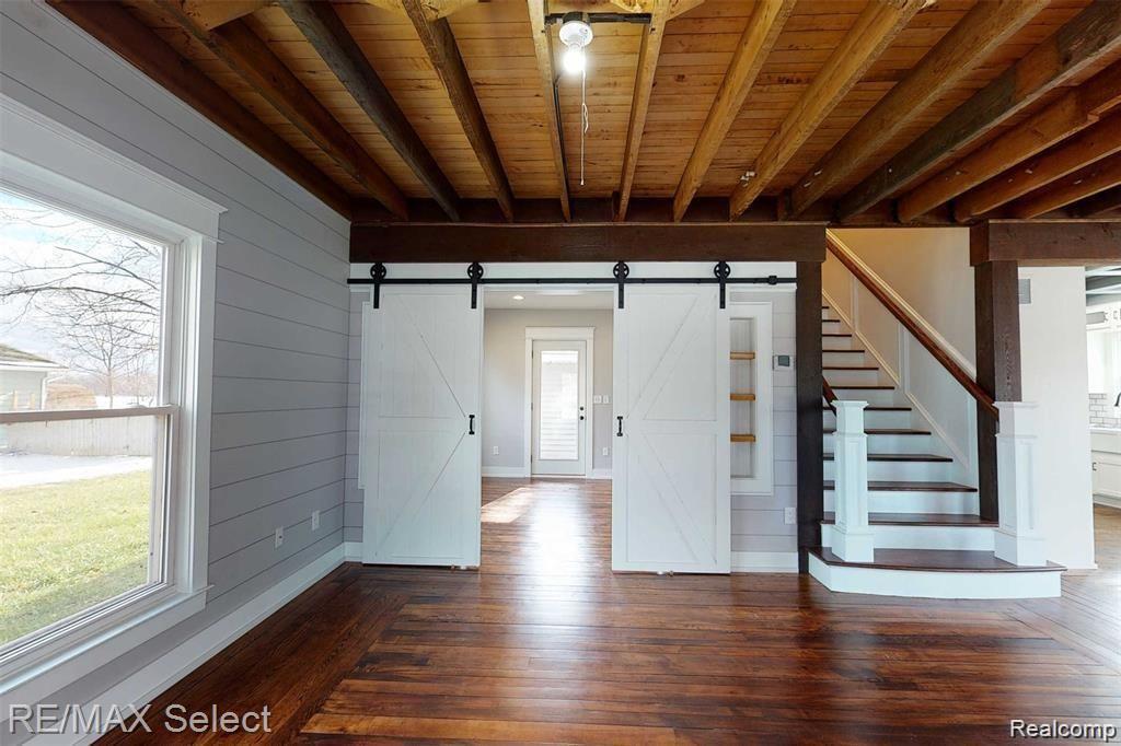 10121 Beecher Road Flushing, MI 48433 - Photo 10 of 61