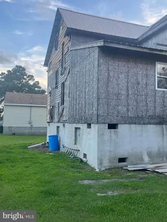 $55,000 | 20394 Saxis Road, Hallwood, VA 23359