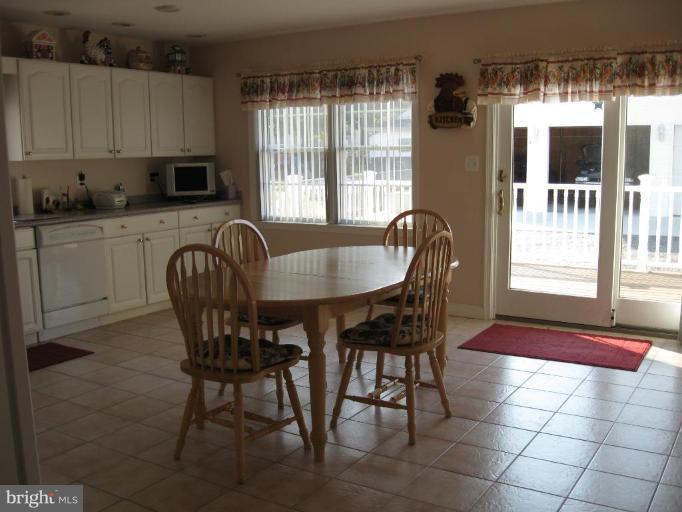 1016 Beach Road Essex, MD 21221 - Photo 3 of 23 Kitchen
