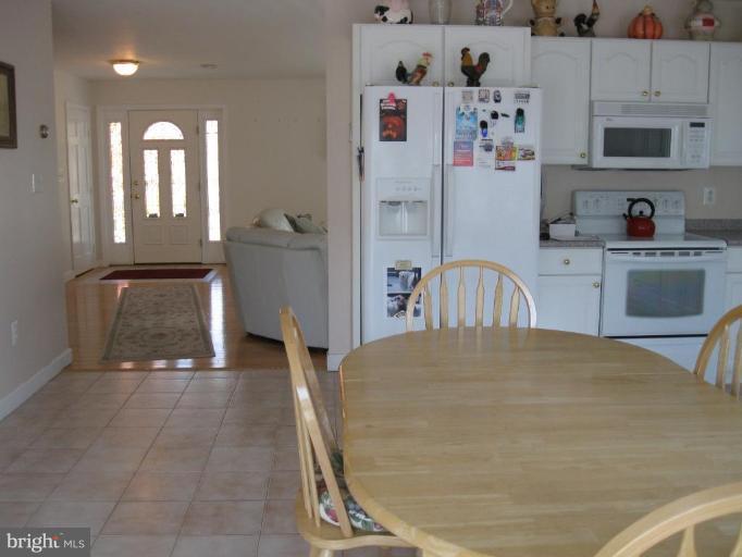 1016 Beach Road Essex, MD 21221 - Photo 5 of 23 Kitchen #2