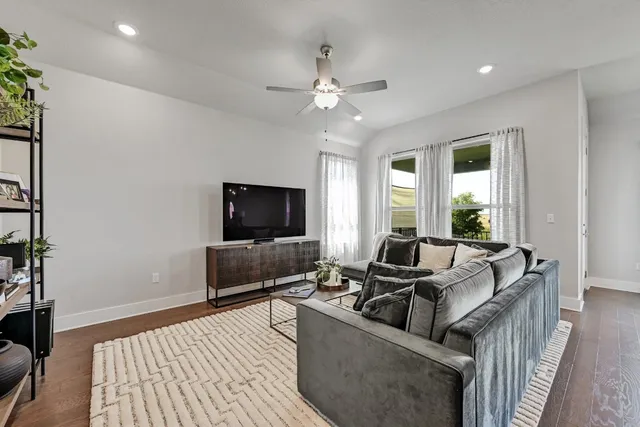 $3,000 | 8421 Thompson Teal Trail, Austin, TX 78744