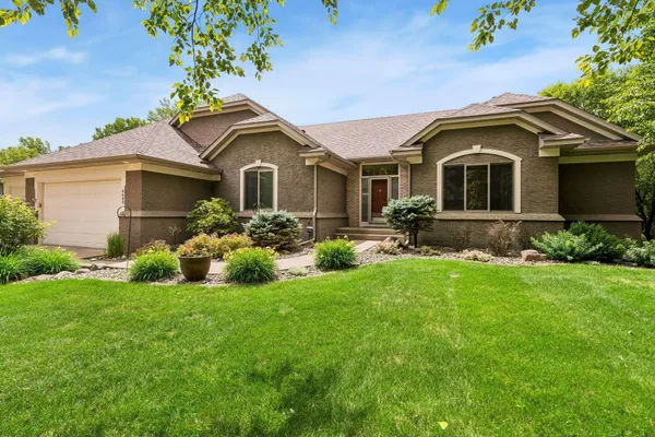 $680,000 | 6643 Sherman Lake Road, Hugo, MN 55038