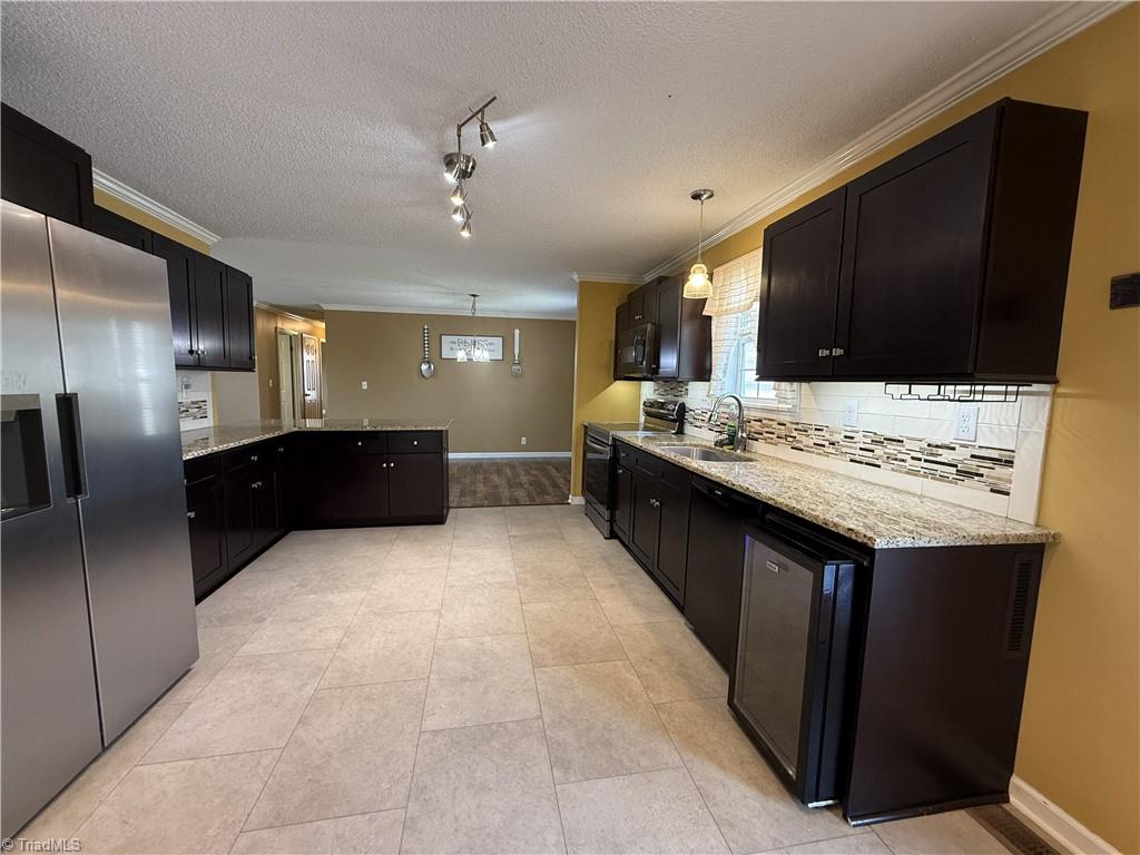 4053 Rice Drive Asheboro, NC 27205 - Photo 6 of 40 Gallery Image 6
