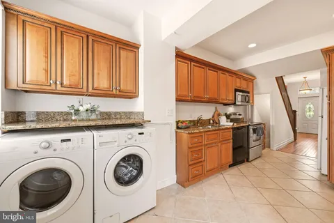 $835,000 | 459 Luray Place Northwest, Washington, DC 20010