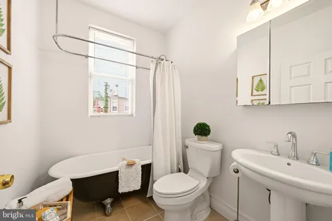 $835,000 | 459 Luray Place Northwest, Washington, DC 20010