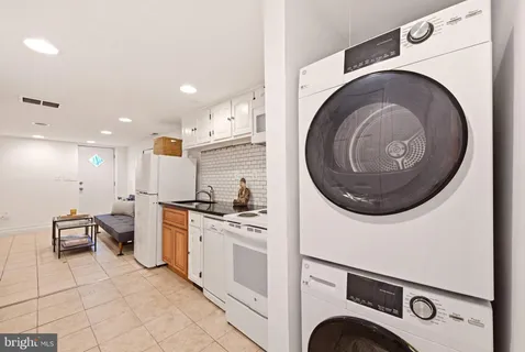 $835,000 | 459 Luray Place Northwest, Washington, DC 20010