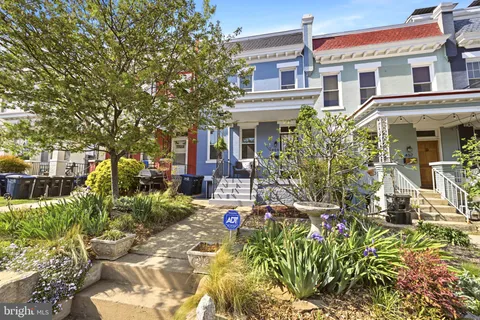$835,000 | 459 Luray Place Northwest, Washington, DC 20010