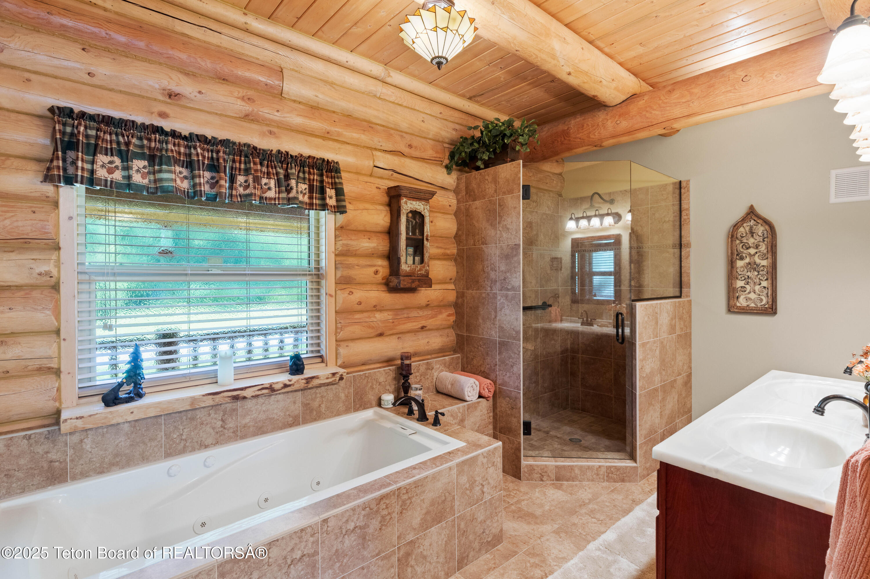 247 Meadow Ridge Road Alpine, WY 83128 - Photo 21 of 47 IMG_2362
