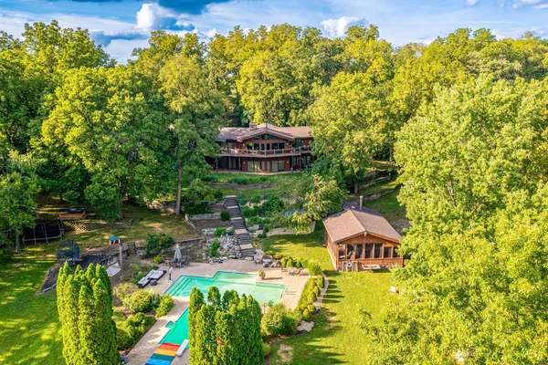 $2,999,999 | 12300 River Road, Plano, IL 60545