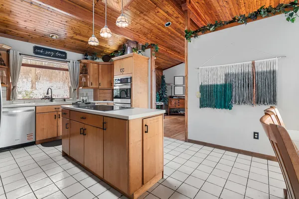 $2,999,999 | 12300 River Road, Plano, IL 60545