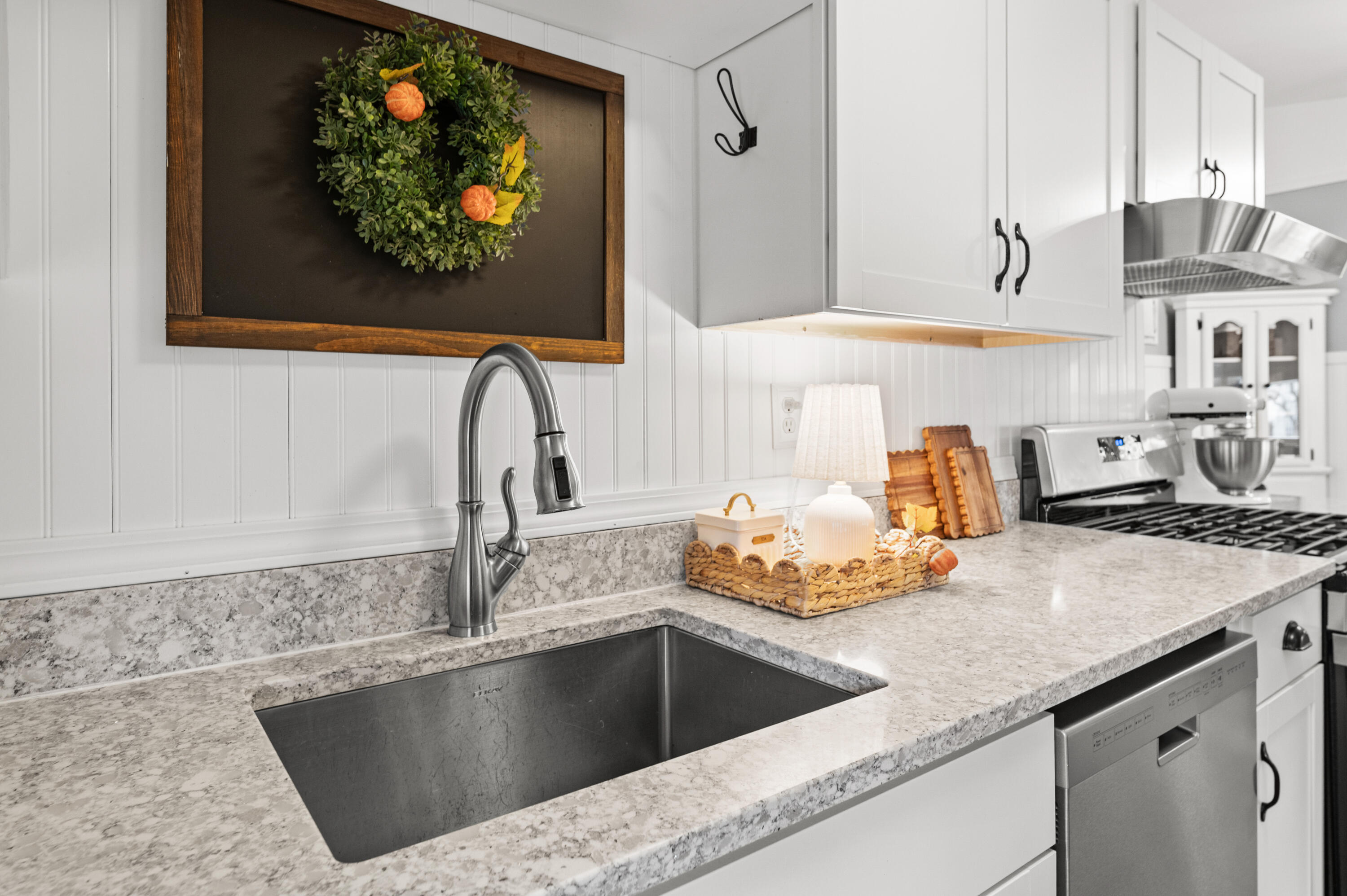 10 Rita Avenue Lewiston, ME 04240 - Photo 9 of 30 DSC_9767