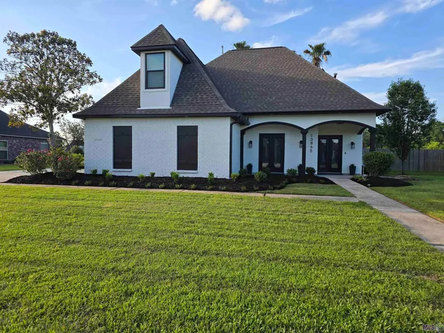 $450,000 | 13865 Parkway Drive, Denham Springs, LA 70726