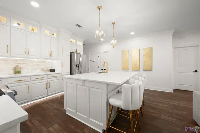 $450,000 | 13865 Parkway Drive, Denham Springs, LA 70726