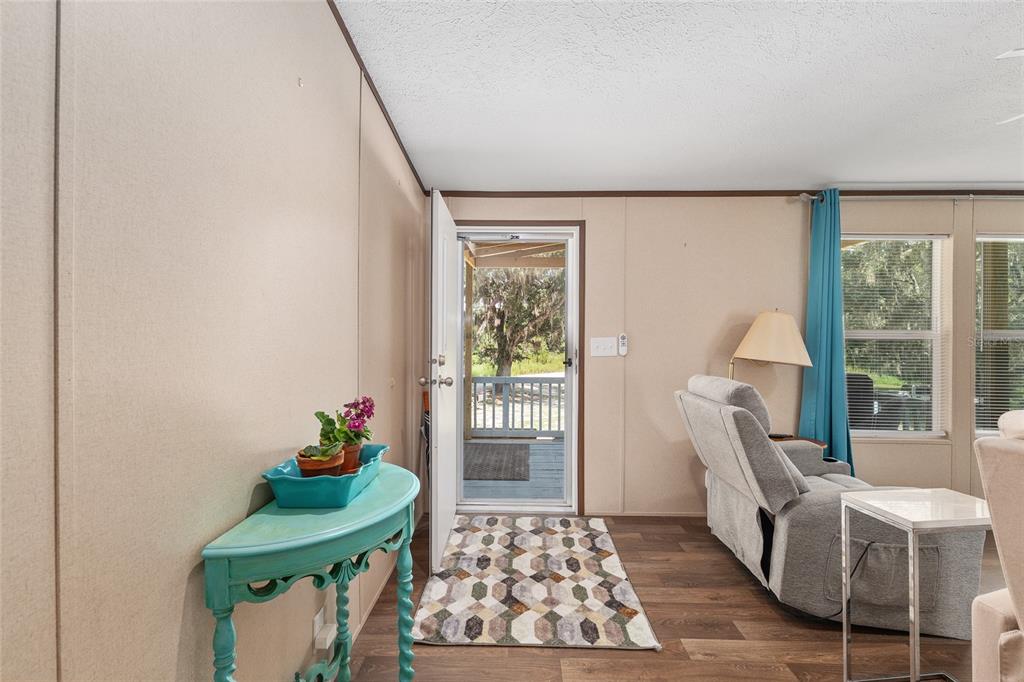 453 Old Hawthorne Road Hawthorne, FL 32640 - Photo 13 of 81