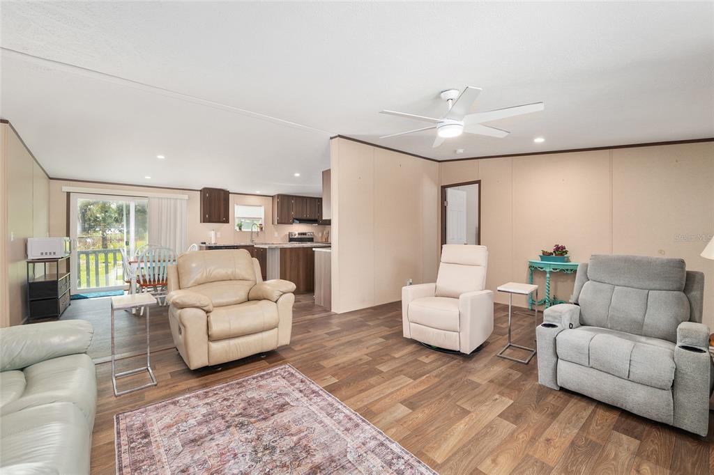 453 Old Hawthorne Road Hawthorne, FL 32640 - Photo 17 of 81