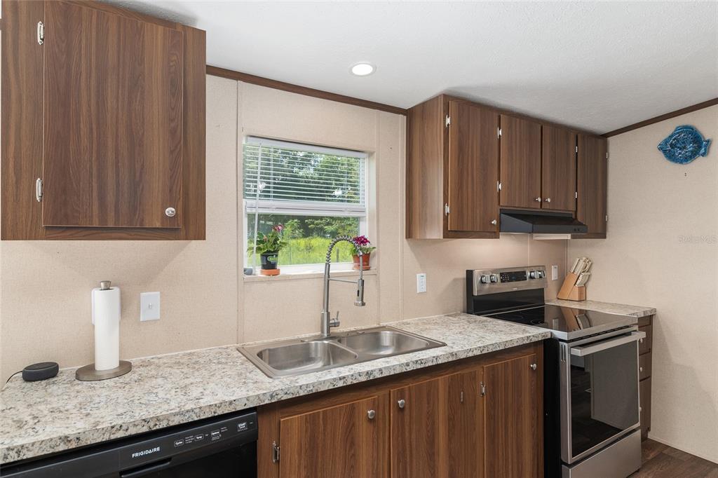 453 Old Hawthorne Road Hawthorne, FL 32640 - Photo 22 of 81